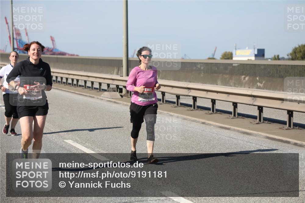 03.10.2025 - Köhlbrandbrückenlauf Yannick Fuchs http://msf.ph/oto/9191181 03.10.2025 12:11:46 Position 3 4435, 5539 meine-sportfotos.de