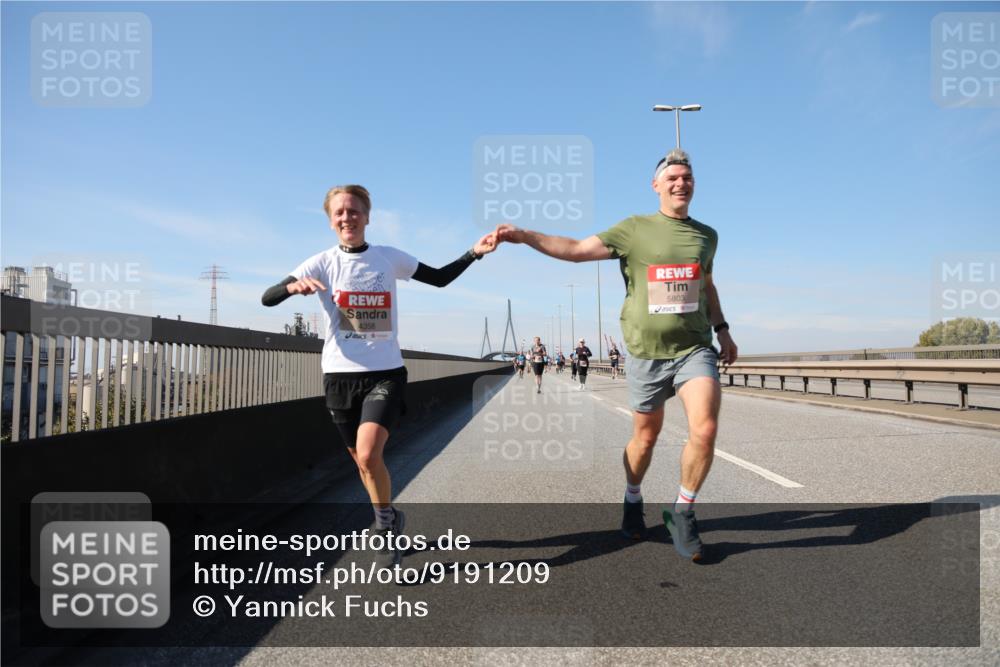 03.10.2025 - Köhlbrandbrückenlauf Yannick Fuchs http://msf.ph/oto/9191209 03.10.2025 11:51:48 Position 3 4358, 5803 meine-sportfotos.de
