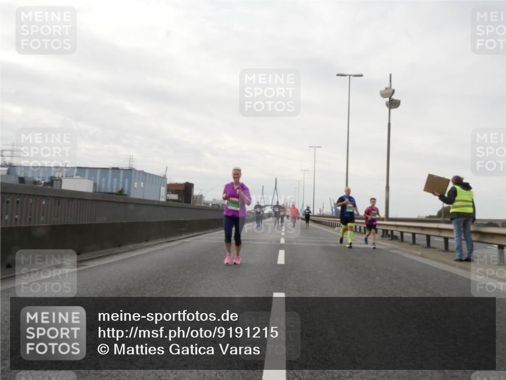 03.10.2025 - Köhlbrandbrückenlauf Matties Gatica Varas http://msf.ph/oto/9191215 03.10.2025 16:05:19 Position 3  meine-sportfotos.de