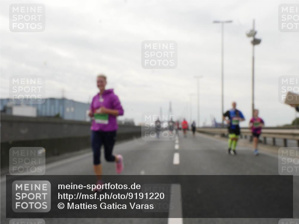 03.10.2025 - Köhlbrandbrückenlauf Matties Gatica Varas http://msf.ph/oto/9191220 03.10.2025 16:05:20 Position 3  meine-sportfotos.de