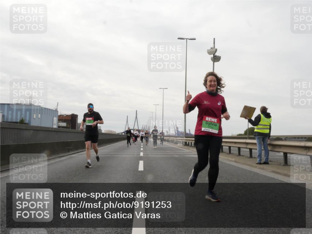 03.10.2025 - Köhlbrandbrückenlauf Matties Gatica Varas http://msf.ph/oto/9191253 03.10.2025 16:05:31 Position 3 7730 meine-sportfotos.de