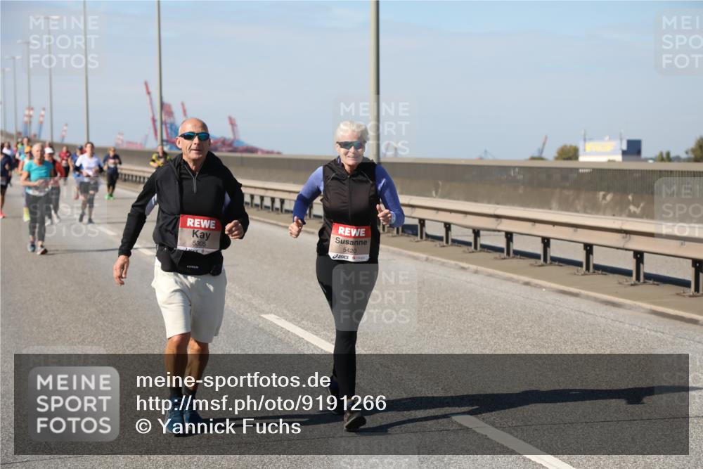 03.10.2025 - Köhlbrandbrückenlauf Yannick Fuchs http://msf.ph/oto/9191266 03.10.2025 12:11:52 Position 3 5305, 5420 meine-sportfotos.de