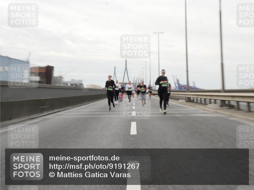 03.10.2025 - Köhlbrandbrückenlauf Matties Gatica Varas http://msf.ph/oto/9191267 03.10.2025 16:05:34 Position 3 1117 meine-sportfotos.de