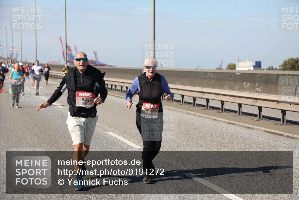03.10.2025 - Köhlbrandbrückenlauf Yannick Fuchs http://msf.ph/oto/9191272 03.10.2025 12:11:52 Position 3 5305, 5420 meine-sportfotos.de