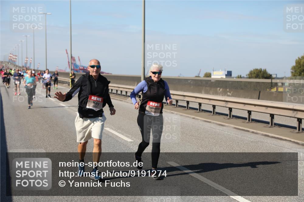 03.10.2025 - Köhlbrandbrückenlauf Yannick Fuchs http://msf.ph/oto/9191274 03.10.2025 12:11:52 Position 3 5305, 542 meine-sportfotos.de