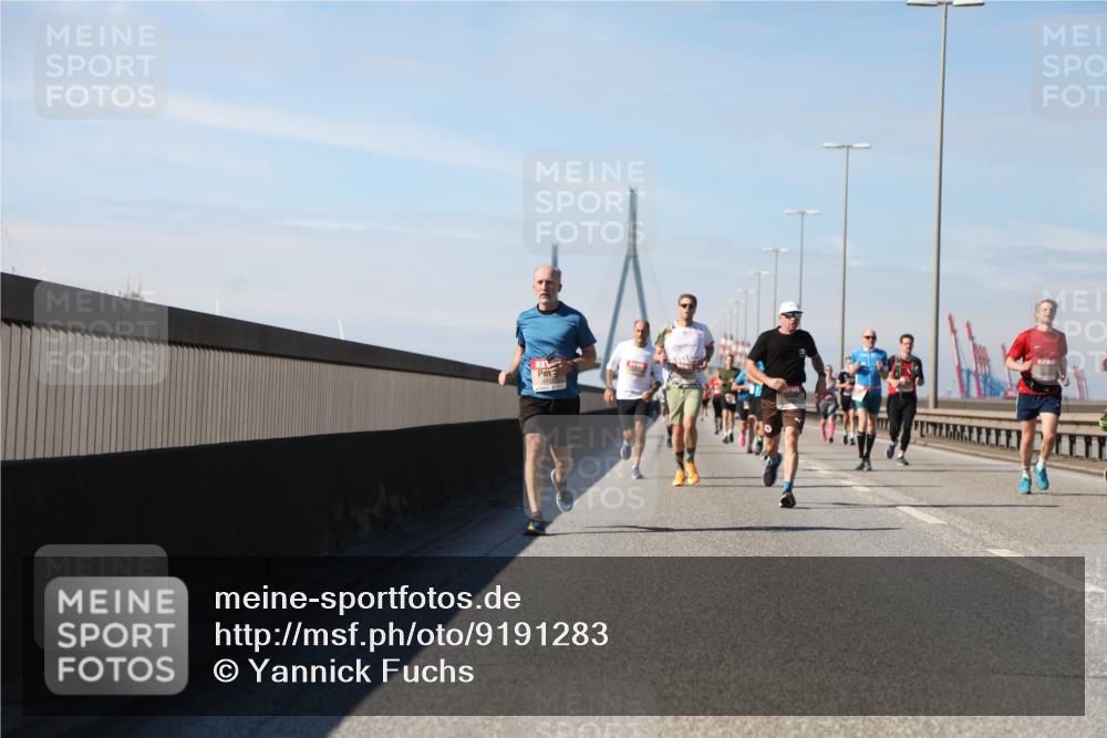 03.10.2025 - Köhlbrandbrückenlauf Yannick Fuchs http://msf.ph/oto/9191283 03.10.2025 11:51:57 Position 3  meine-sportfotos.de