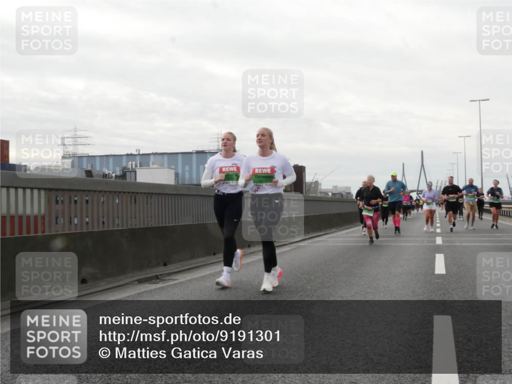 03.10.2025 - Köhlbrandbrückenlauf Matties Gatica Varas http://msf.ph/oto/9191301 03.10.2025 16:05:41 Position 3  meine-sportfotos.de