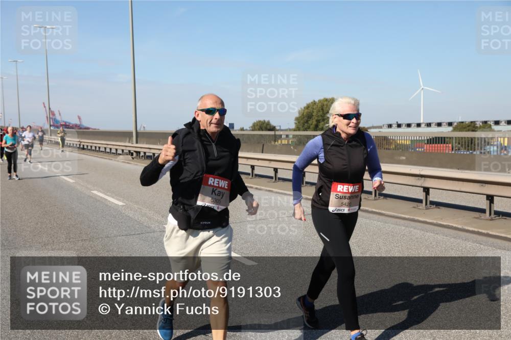 03.10.2025 - Köhlbrandbrückenlauf Yannick Fuchs http://msf.ph/oto/9191303 03.10.2025 12:11:54 Position 3 5305, 5420 meine-sportfotos.de