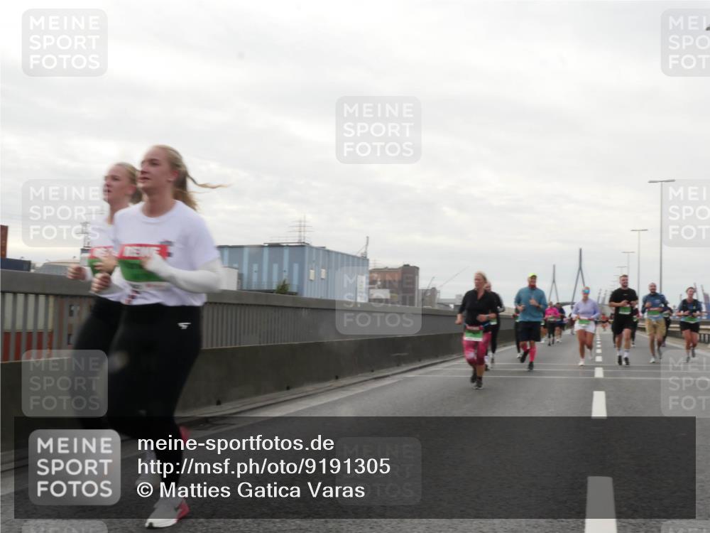 03.10.2025 - Köhlbrandbrückenlauf Matties Gatica Varas http://msf.ph/oto/9191305 03.10.2025 16:05:42 Position 3  meine-sportfotos.de
