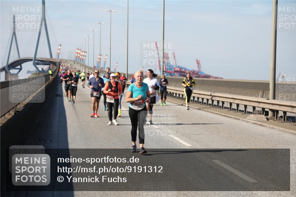 03.10.2025 - Köhlbrandbrückenlauf Yannick Fuchs http://msf.ph/oto/9191312 03.10.2025 12:11:56 Position 3  meine-sportfotos.de