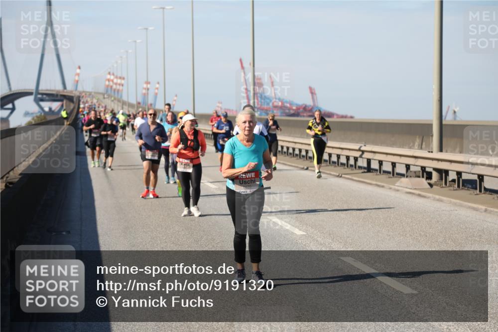 03.10.2025 - Köhlbrandbrückenlauf Yannick Fuchs http://msf.ph/oto/9191320 03.10.2025 12:11:57 Position 3 6670 meine-sportfotos.de