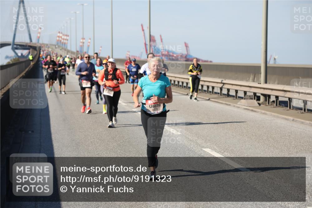 03.10.2025 - Köhlbrandbrückenlauf Yannick Fuchs http://msf.ph/oto/9191323 03.10.2025 12:11:58 Position 3 6670 meine-sportfotos.de