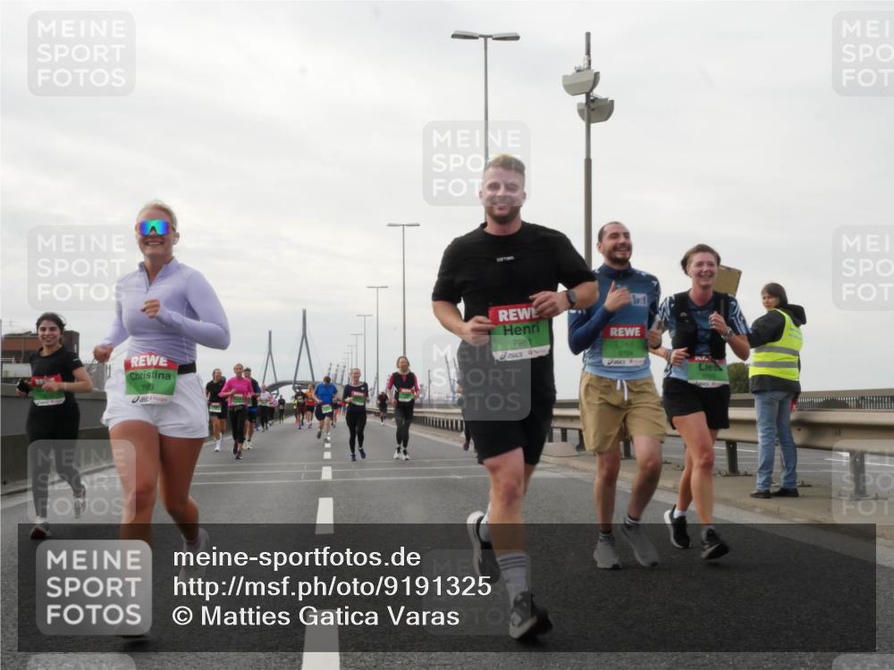 03.10.2025 - Köhlbrandbrückenlauf Matties Gatica Varas http://msf.ph/oto/9191325 03.10.2025 16:05:47 Position 3 7980, 7981, 9704 meine-sportfotos.de