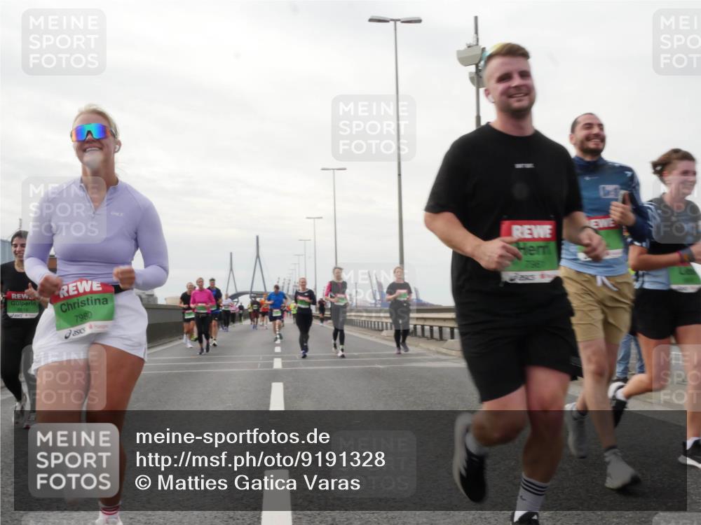 03.10.2025 - Köhlbrandbrückenlauf Matties Gatica Varas http://msf.ph/oto/9191328 03.10.2025 16:05:48 Position 3 8516, 7980, 77967 meine-sportfotos.de