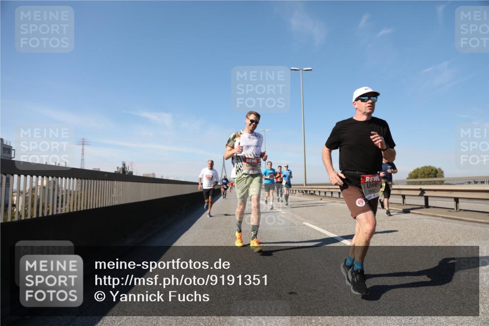 03.10.2025 - Köhlbrandbrückenlauf Yannick Fuchs http://msf.ph/oto/9191351 03.10.2025 11:52:02 Position 3 5842 meine-sportfotos.de