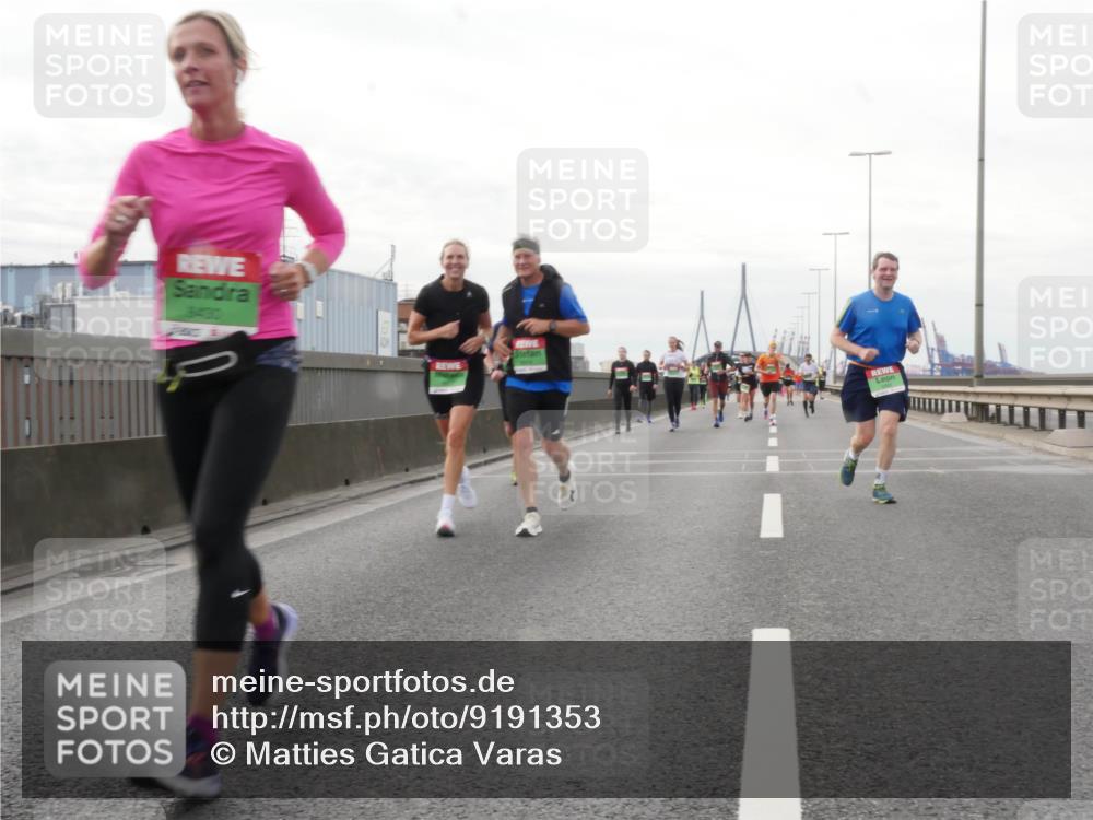 03.10.2025 - Köhlbrandbrückenlauf Matties Gatica Varas http://msf.ph/oto/9191353 03.10.2025 16:05:54 Position 3  meine-sportfotos.de