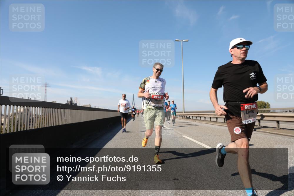 03.10.2025 - Köhlbrandbrückenlauf Yannick Fuchs http://msf.ph/oto/9191355 03.10.2025 11:52:02 Position 3 5842 meine-sportfotos.de