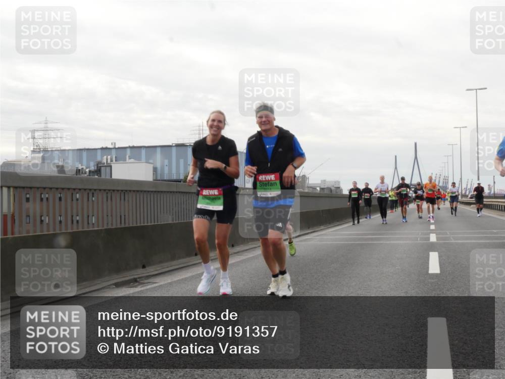 03.10.2025 - Köhlbrandbrückenlauf Matties Gatica Varas http://msf.ph/oto/9191357 03.10.2025 16:05:55 Position 3 8914 meine-sportfotos.de