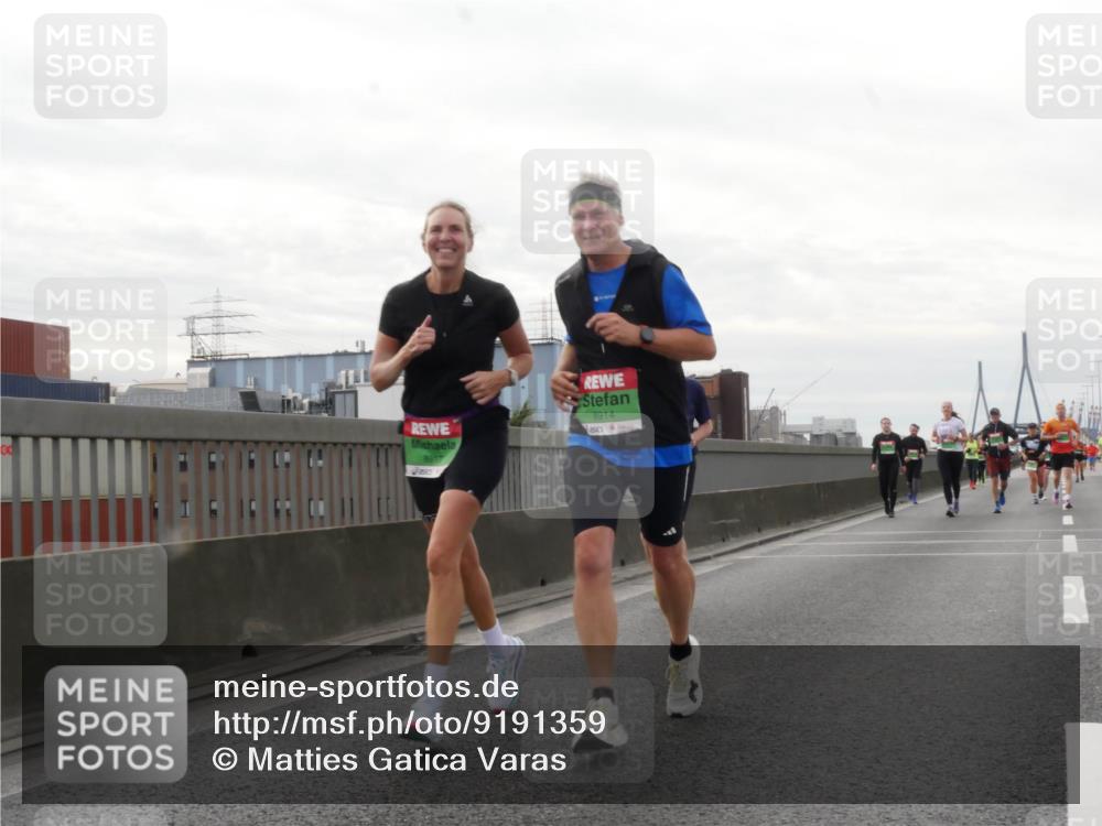 03.10.2025 - Köhlbrandbrückenlauf Matties Gatica Varas http://msf.ph/oto/9191359 03.10.2025 16:05:55 Position 3 00, 8914 meine-sportfotos.de