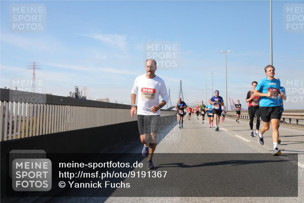 03.10.2025 - Köhlbrandbrückenlauf Yannick Fuchs http://msf.ph/oto/9191367 03.10.2025 11:52:03 Position 3 4386 meine-sportfotos.de