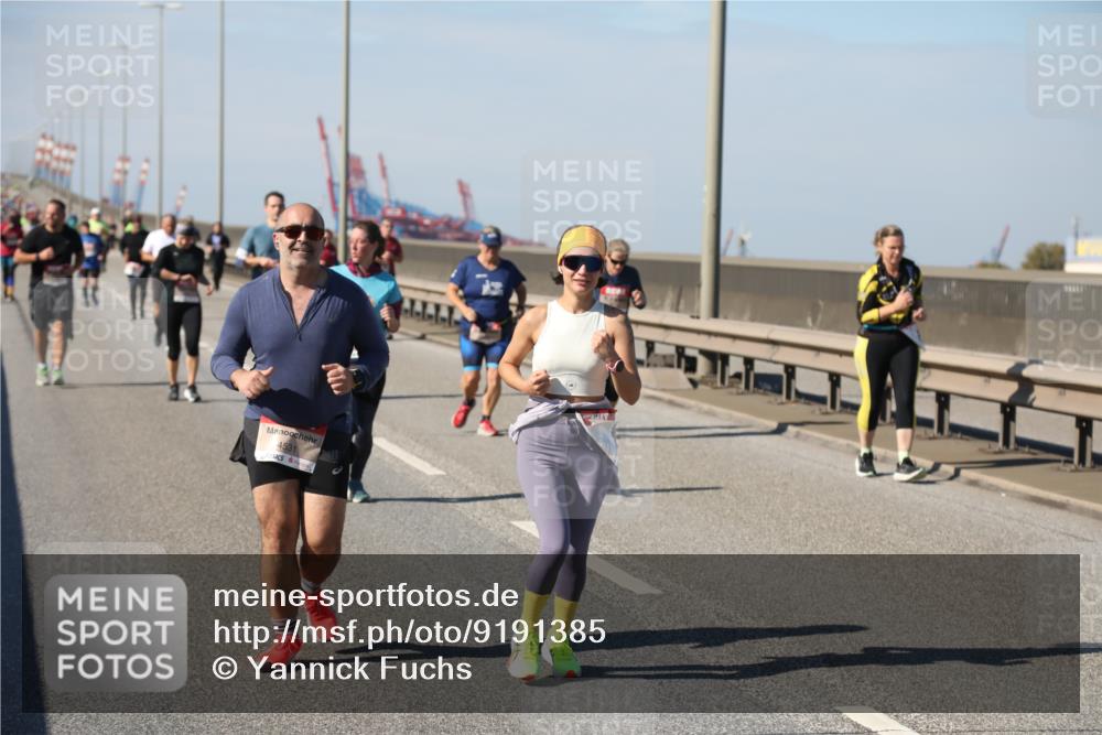 03.10.2025 - Köhlbrandbrückenlauf Yannick Fuchs http://msf.ph/oto/9191385 03.10.2025 12:12:04 Position 3 4531 meine-sportfotos.de