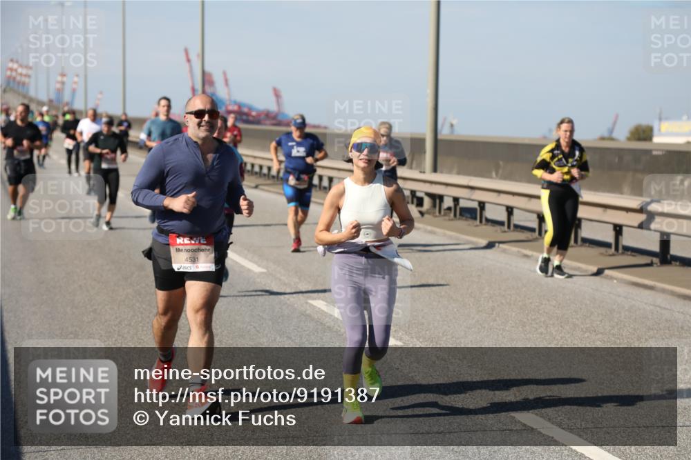03.10.2025 - Köhlbrandbrückenlauf Yannick Fuchs http://msf.ph/oto/9191387 03.10.2025 12:12:04 Position 3 4531 meine-sportfotos.de