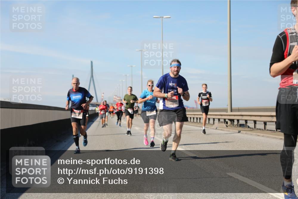 03.10.2025 - Köhlbrandbrückenlauf Yannick Fuchs http://msf.ph/oto/9191398 03.10.2025 11:52:05 Position 3 1, 4528 meine-sportfotos.de