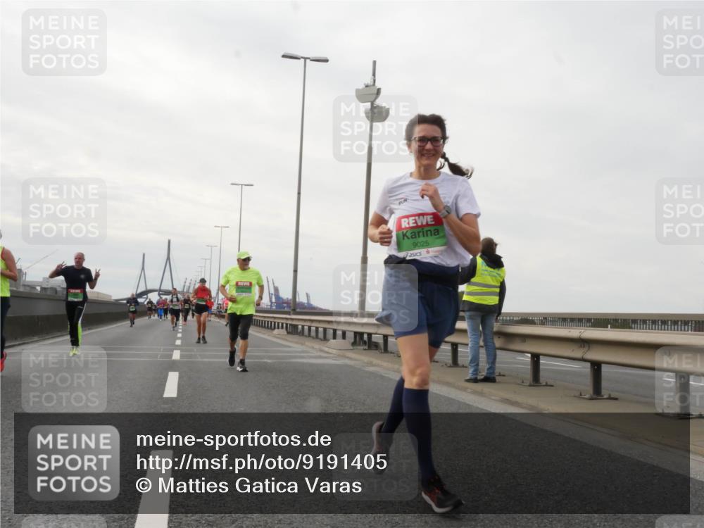 03.10.2025 - Köhlbrandbrückenlauf Matties Gatica Varas http://msf.ph/oto/9191405 03.10.2025 16:06:09 Position 3 9025 meine-sportfotos.de