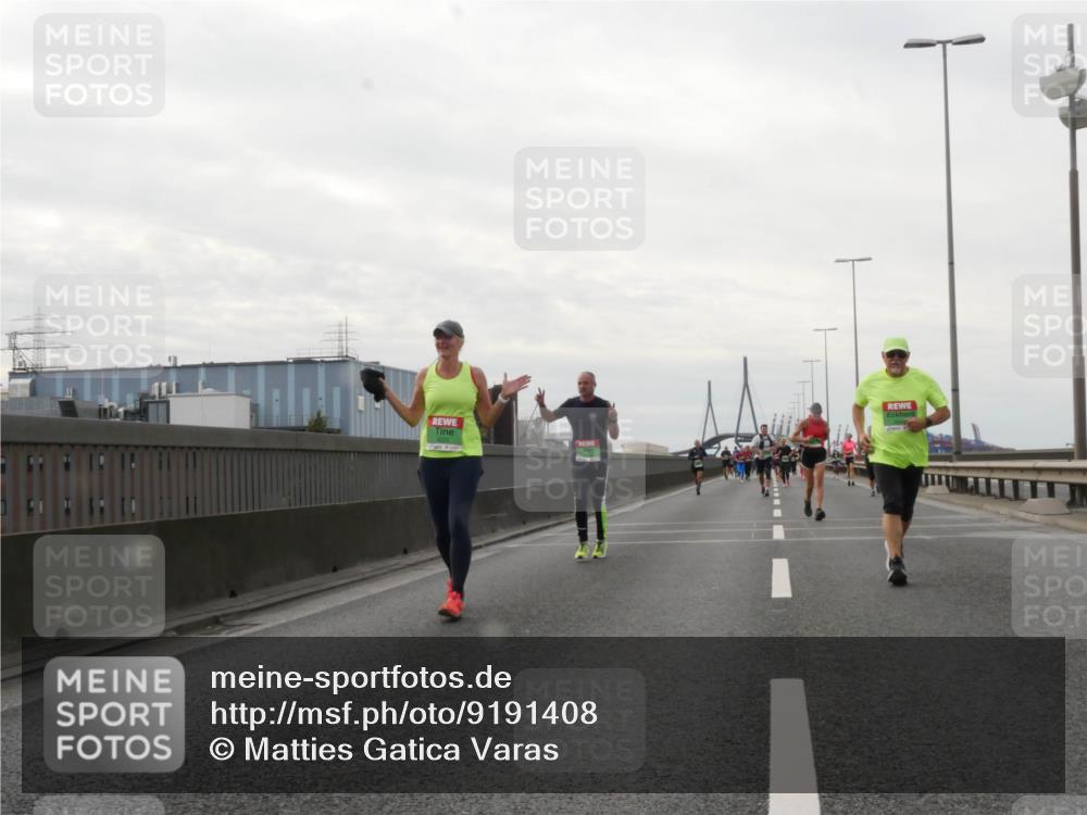 03.10.2025 - Köhlbrandbrückenlauf Matties Gatica Varas http://msf.ph/oto/9191408 03.10.2025 16:06:10 Position 3  meine-sportfotos.de