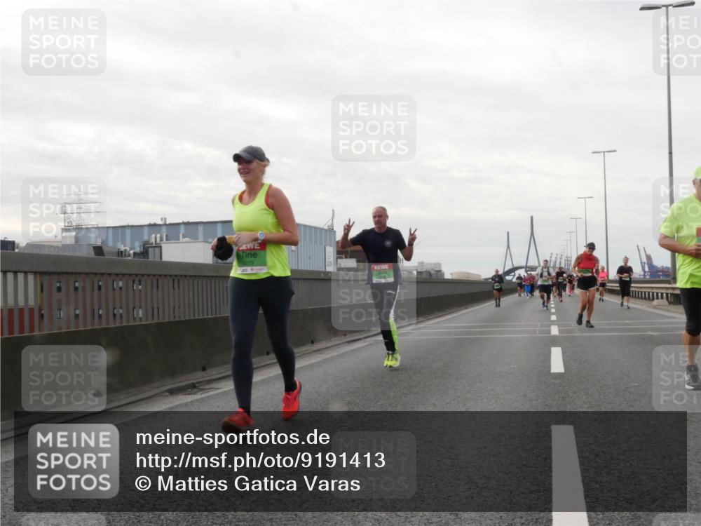 03.10.2025 - Köhlbrandbrückenlauf Matties Gatica Varas http://msf.ph/oto/9191413 03.10.2025 16:06:11 Position 3 8223 meine-sportfotos.de