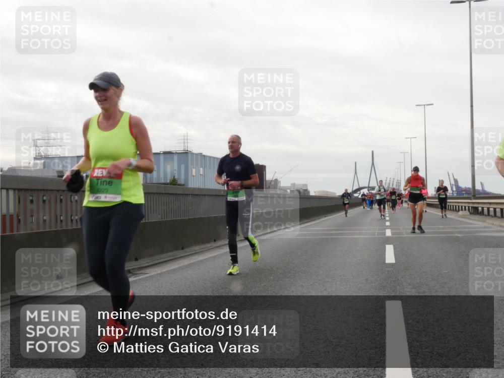 03.10.2025 - Köhlbrandbrückenlauf Matties Gatica Varas http://msf.ph/oto/9191414 03.10.2025 16:06:11 Position 3 8223 meine-sportfotos.de