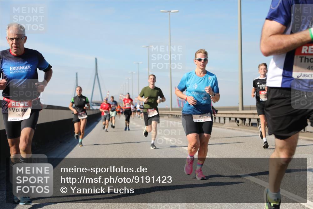 03.10.2025 - Köhlbrandbrückenlauf Yannick Fuchs http://msf.ph/oto/9191423 03.10.2025 11:52:08 Position 3 5977, 5753, 45 meine-sportfotos.de