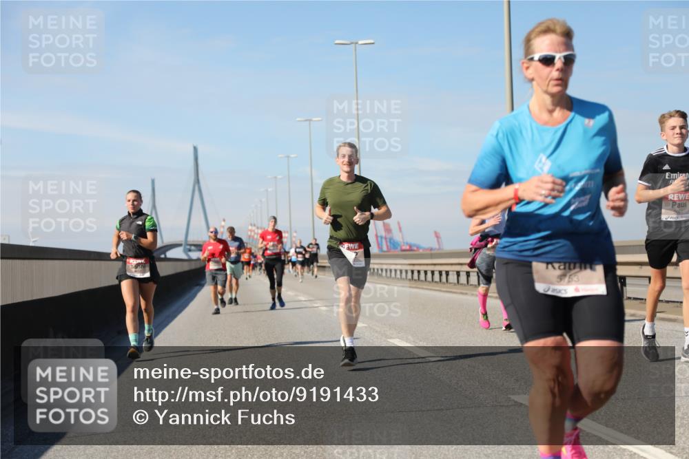 03.10.2025 - Köhlbrandbrückenlauf Yannick Fuchs http://msf.ph/oto/9191433 03.10.2025 11:52:09 Position 3 5753 meine-sportfotos.de