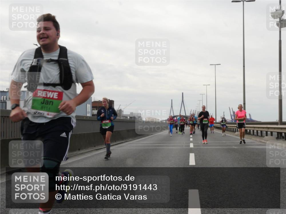 03.10.2025 - Köhlbrandbrückenlauf Matties Gatica Varas http://msf.ph/oto/9191443 03.10.2025 16:06:20 Position 3 8111 meine-sportfotos.de