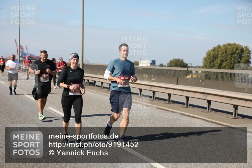 03.10.2025 - Köhlbrandbrückenlauf Yannick Fuchs http://msf.ph/oto/9191452 03.10.2025 12:12:11 Position 3  meine-sportfotos.de