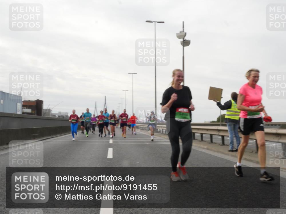 03.10.2025 - Köhlbrandbrückenlauf Matties Gatica Varas http://msf.ph/oto/9191455 03.10.2025 16:06:24 Position 3  meine-sportfotos.de