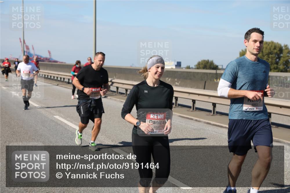 03.10.2025 - Köhlbrandbrückenlauf Yannick Fuchs http://msf.ph/oto/9191464 03.10.2025 12:12:12 Position 3 1, 4611, 4863 meine-sportfotos.de