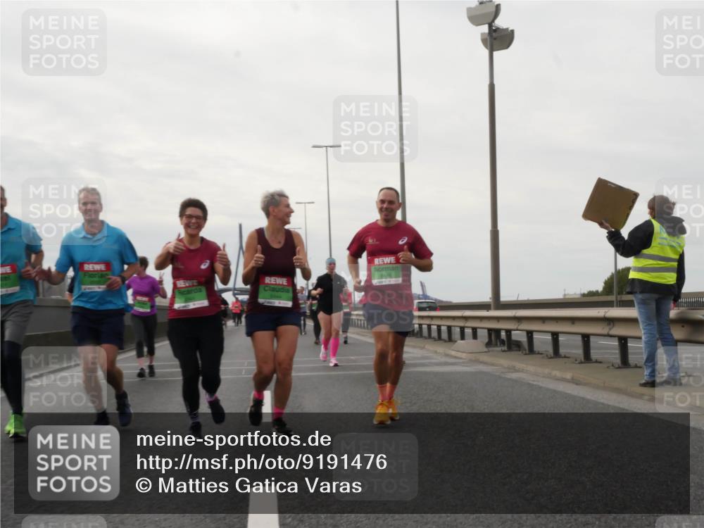 03.10.2025 - Köhlbrandbrückenlauf Matties Gatica Varas http://msf.ph/oto/9191476 03.10.2025 16:06:29 Position 3  meine-sportfotos.de