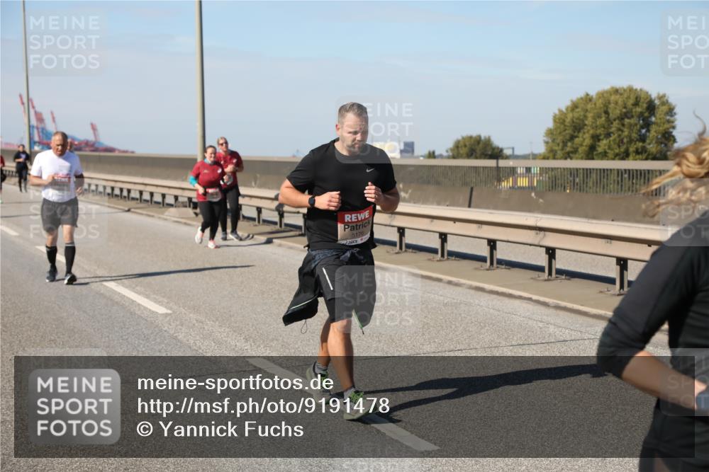 03.10.2025 - Köhlbrandbrückenlauf Yannick Fuchs http://msf.ph/oto/9191478 03.10.2025 12:12:13 Position 3 5176 meine-sportfotos.de