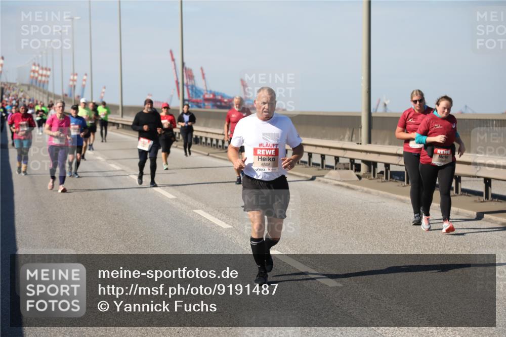 03.10.2025 - Köhlbrandbrückenlauf Yannick Fuchs http://msf.ph/oto/9191487 03.10.2025 12:12:15 Position 3 6508 meine-sportfotos.de
