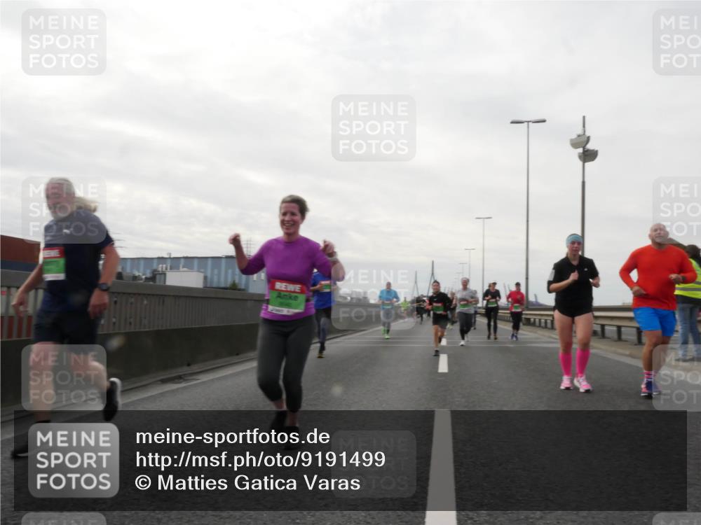 03.10.2025 - Köhlbrandbrückenlauf Matties Gatica Varas http://msf.ph/oto/9191499 03.10.2025 16:06:33 Position 3 140 meine-sportfotos.de