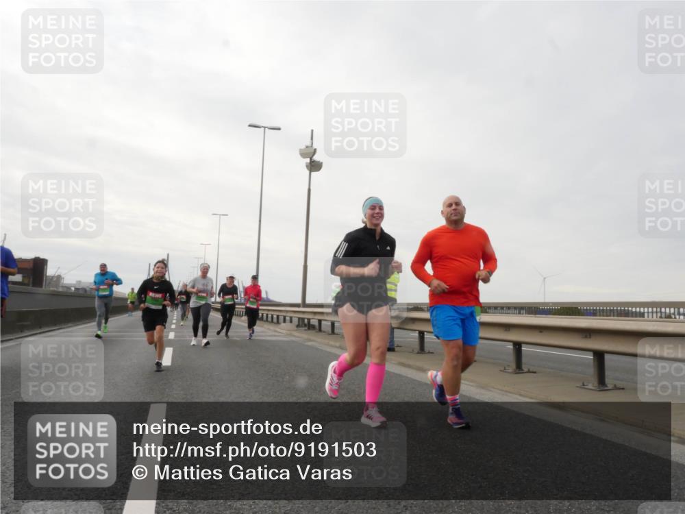 03.10.2025 - Köhlbrandbrückenlauf Matties Gatica Varas http://msf.ph/oto/9191503 03.10.2025 16:06:34 Position 3  meine-sportfotos.de