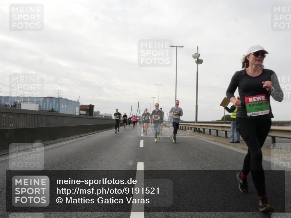 03.10.2025 - Köhlbrandbrückenlauf Matties Gatica Varas http://msf.ph/oto/9191521 03.10.2025 16:06:39 Position 3 7842 meine-sportfotos.de