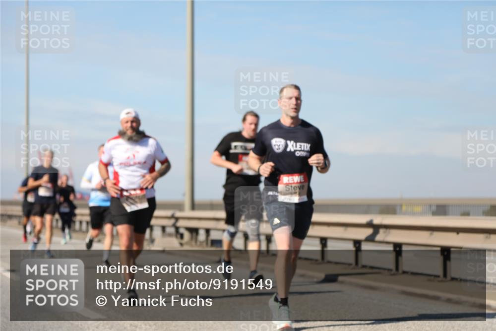 03.10.2025 - Köhlbrandbrückenlauf Yannick Fuchs http://msf.ph/oto/9191549 03.10.2025 11:52:23 Position 3  meine-sportfotos.de