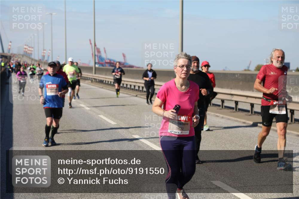 03.10.2025 - Köhlbrandbrückenlauf Yannick Fuchs http://msf.ph/oto/9191550 03.10.2025 12:12:23 Position 3 5632 meine-sportfotos.de