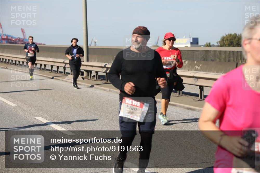 03.10.2025 - Köhlbrandbrückenlauf Yannick Fuchs http://msf.ph/oto/9191563 03.10.2025 12:12:24 Position 3 5508 meine-sportfotos.de