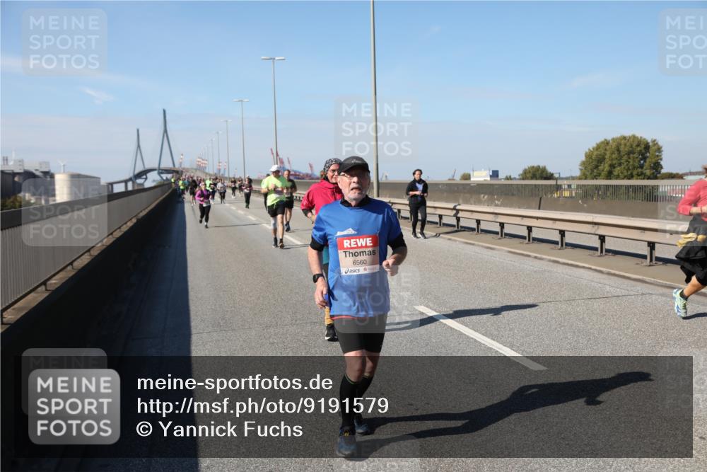 03.10.2025 - Köhlbrandbrückenlauf Yannick Fuchs http://msf.ph/oto/9191579 03.10.2025 12:12:26 Position 3 6560 meine-sportfotos.de