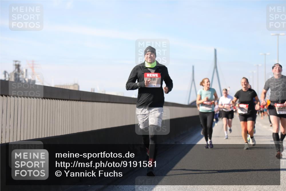 03.10.2025 - Köhlbrandbrückenlauf Yannick Fuchs http://msf.ph/oto/9191581 03.10.2025 11:52:29 Position 3 4317 meine-sportfotos.de