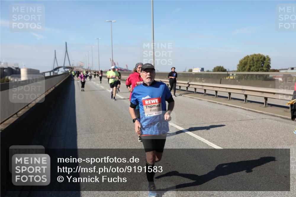 03.10.2025 - Köhlbrandbrückenlauf Yannick Fuchs http://msf.ph/oto/9191583 03.10.2025 12:12:26 Position 3 6560 meine-sportfotos.de