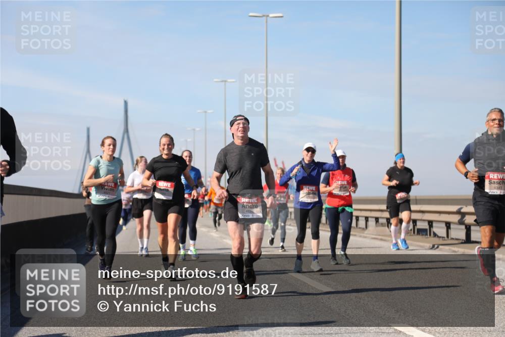 03.10.2025 - Köhlbrandbrückenlauf Yannick Fuchs http://msf.ph/oto/9191587 03.10.2025 11:52:30 Position 3 4710, 4343 meine-sportfotos.de